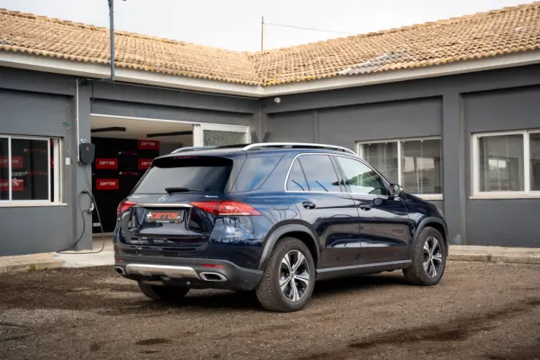 Mercedes-Benz GLE 350 de 4Matic 11