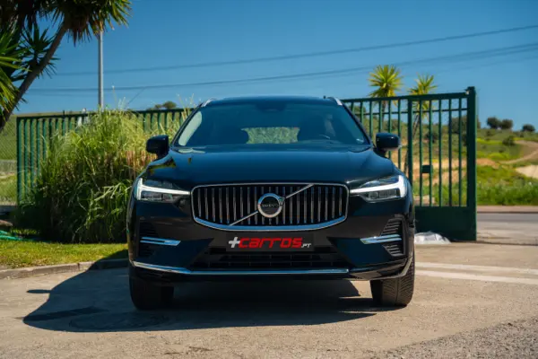 Volvo XC 60 T6 AWD Recharge Geartronic Inscription Expression 4