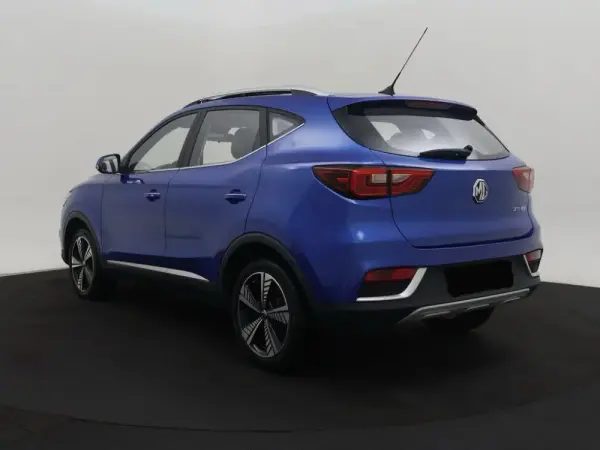 MG ZS EV 44.5 kWh Luxury 6