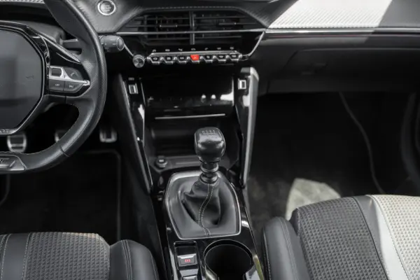 Peugeot 208 1.5 BlueHDi GT 18