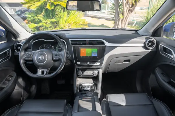MG ZS EV 44.5 kWh Luxury 10