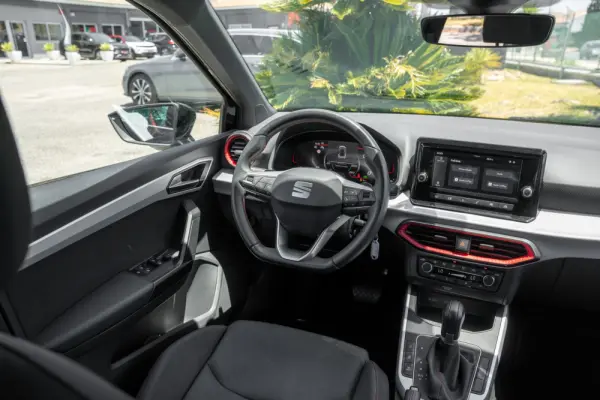 SEAT Arona 1.0 TSI DSG OPF FR 10