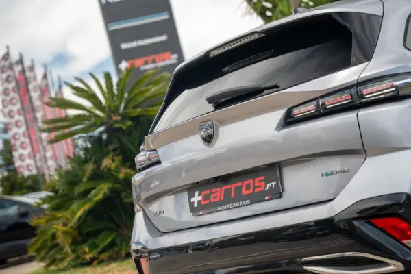 Peugeot 308 SW 1.6 Hybrid Allure e-EAT8 11