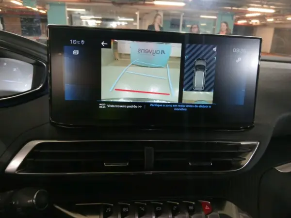 Peugeot 5008 1.5 BlueHDi Allure EAT8 11