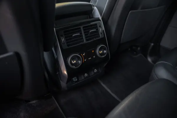 Land Rover Range Rover Sport 2.0 Si4 PHEV HSE Dynamic Stealth 29