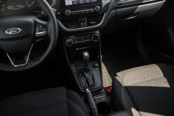 Ford Puma 1.0 EcoBoost MHEV Titanium 12