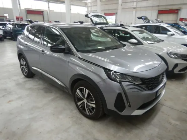 Peugeot 3008 1.6 Hybrid4 Allure Pack e-EAT8 3