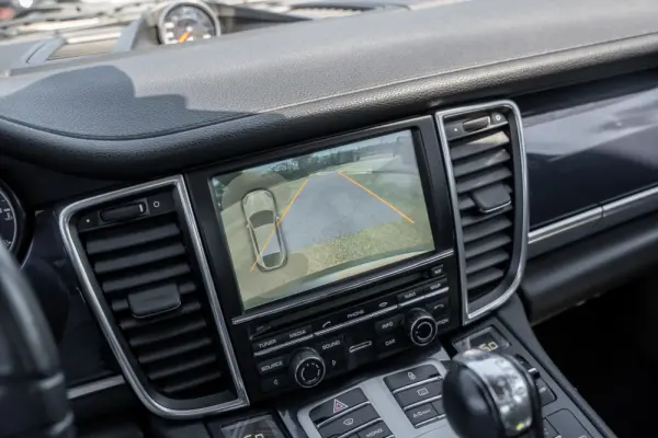 Porsche Panamera S Hybrid 14