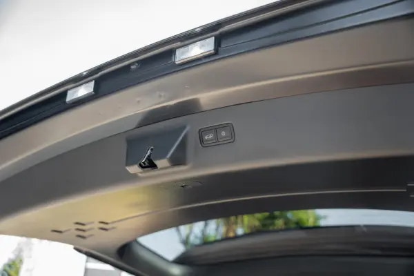 Hyundai Santa Fe 1.6 Plugin-Hybrid 4WD 7L Signature 37