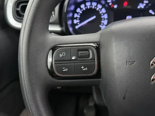 Citroen C3 1.2 PureTech Feel 9