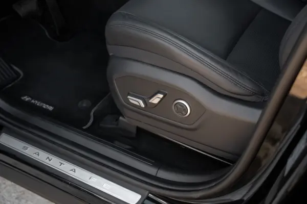 Hyundai Santa Fe 1.6 Plugin-Hybrid 4WD 7L Signature 31