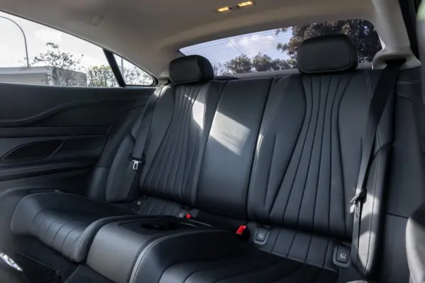 Mercedes-Benz E 220 d AMG Line Aut. 23