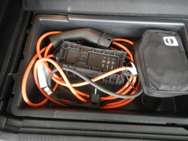 Peugeot 3008 1.6 Hybrid4 Allure Pack e-EAT8 11