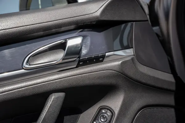 Porsche Panamera S Hybrid 19