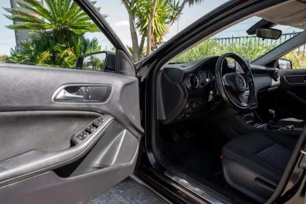 Mercedes-Benz A 180 d Fleet Pack Urban 12