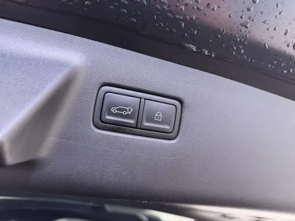 Hyundai Santa Fe 1.6 Plugin-Hybrid 4WD 7L Signature 27