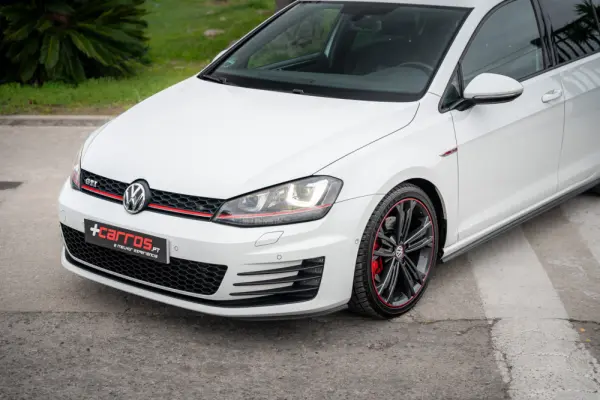 Volkswagen Golf 2.0 TSi R20 DSG 2