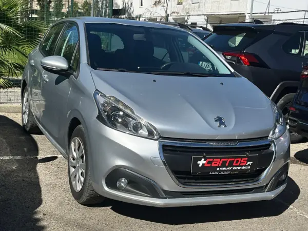 Peugeot 208 1.2 PureTech Signature 1