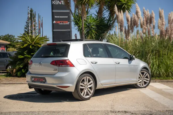Volkswagen Golf 1.6 TDi Highline 7