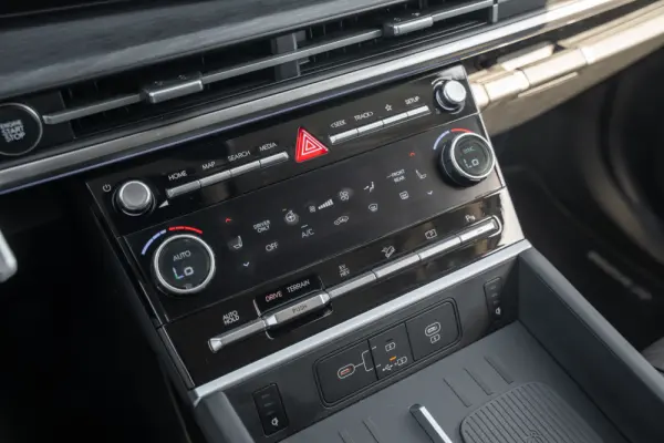 Hyundai Santa Fe 1.6 Plugin-Hybrid 4WD 7L Signature 25