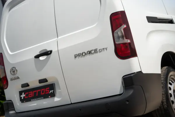Toyota Proace 1.5D L2 Comfort 6