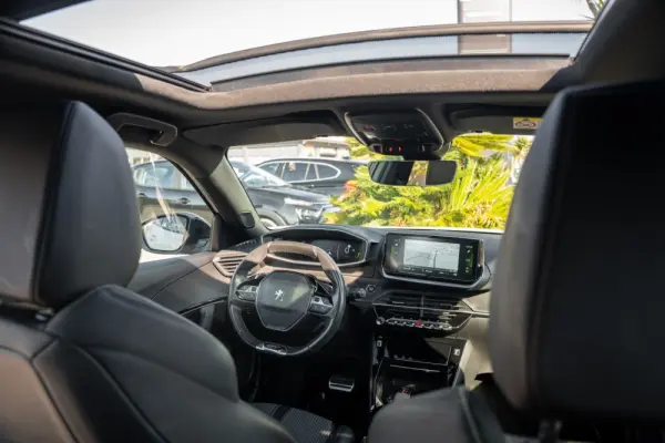 Peugeot 2008 1.2 PureTech GT Line EAT8 14