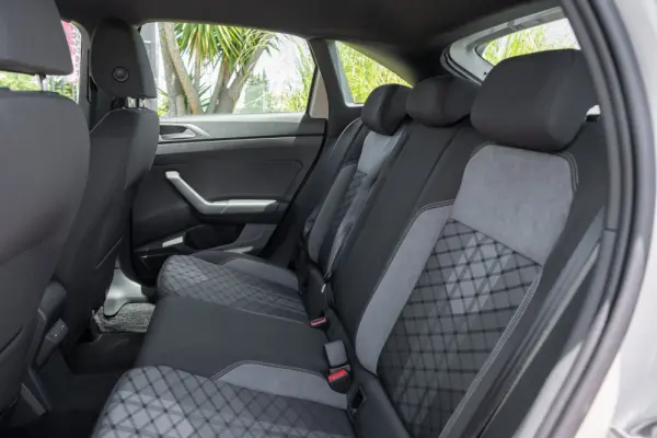 Volkswagen Taigo 1.0 TSI OPF DSG R-Line 20