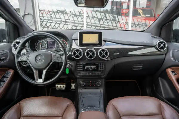 Mercedes-Benz B 180 CDI BlueEFFICIENCY Aut. 6