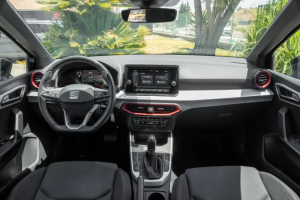 SEAT Arona 1.0 TSI DSG OPF FR 9