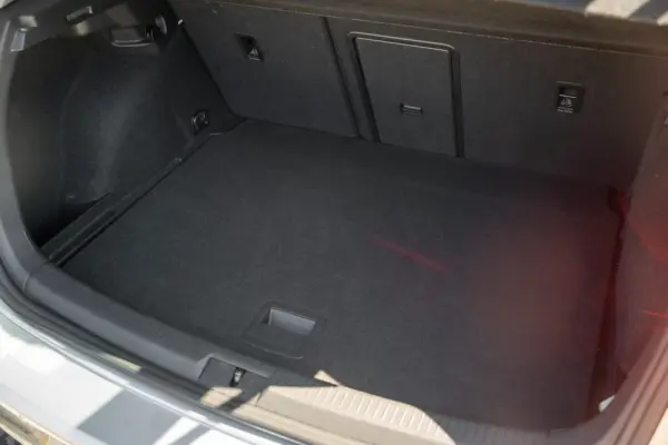 Volkswagen Golf 1.6 TDi Highline 18