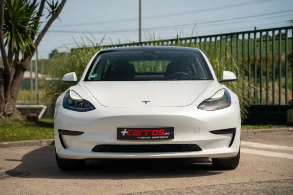 Tesla Model 3 Long Range Tração Traseira 2