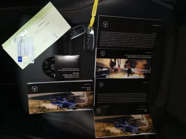 Mercedes-Benz GLB 180 d Progressive 12