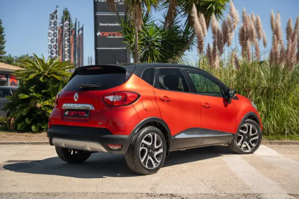Renault Captur 1.5 dCi Helly Hansen 7