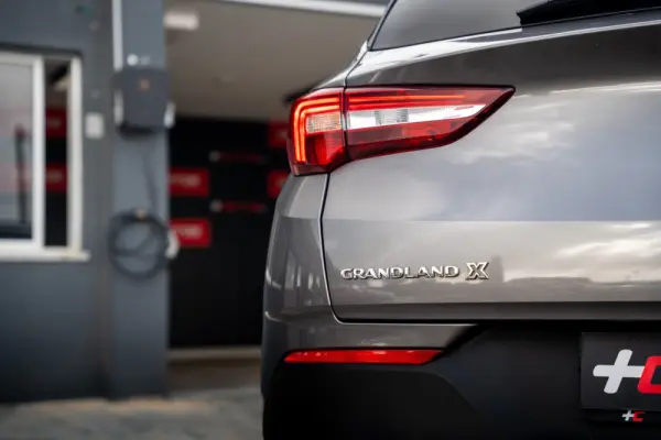 Opel Grandland X 1.6 D S&S Ultimate 10