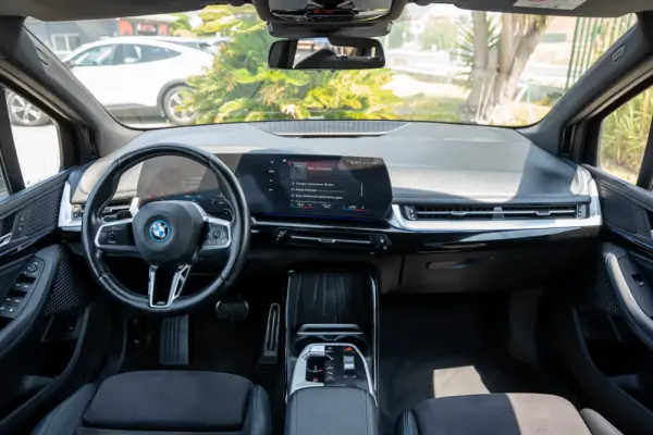 BMW 225xe Active Tourer e xDrive Pack Desportivo M 10