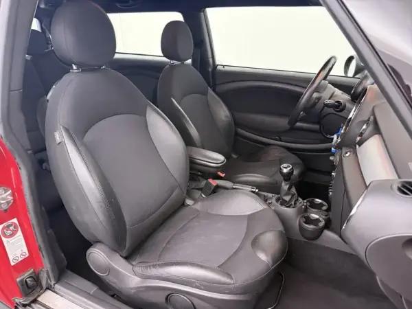 MINI Clubman Cooper Soho 19
