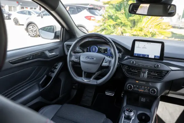 Ford Focus SW 1.5 TDCi EcoBlue ST-Line X Aut. 11