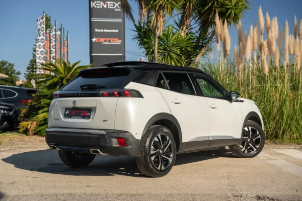 Peugeot 2008 1.2 PureTech GT Line EAT8 10