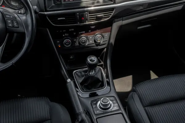 Mazda 6 2.2 SKY-D Excellence Navi 18