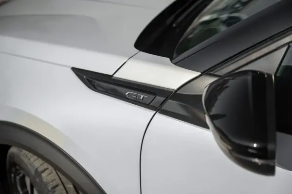 Peugeot 2008 1.2 PureTech GT Line EAT8 8