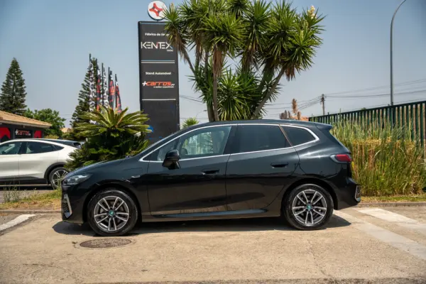 BMW 225xe Active Tourer e xDrive Pack Desportivo M 6