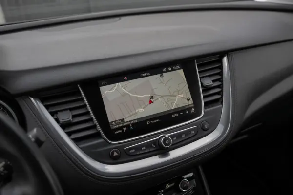 Opel Grandland X 1.6 D S&S Ultimate 15