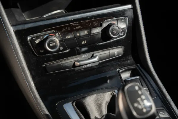 BMW 218 Active Tourer d Pack M Auto 13