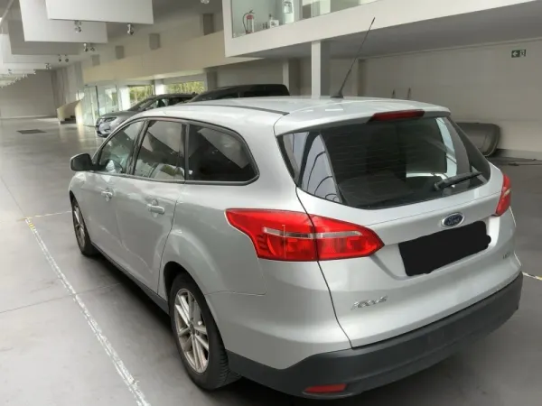 Ford Focus SW 1.0 EcoBoost Business 6