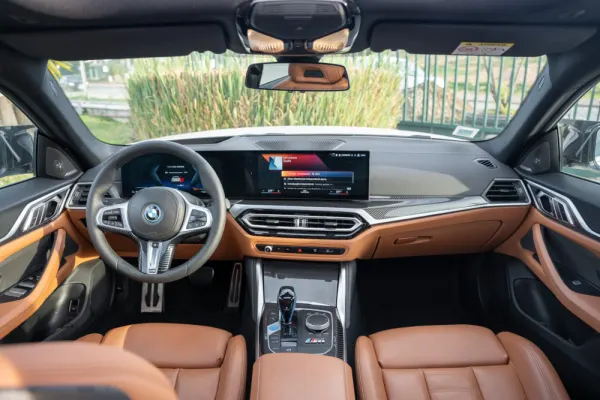 BMW i4 eDrive40 Pack Desportivo M 9