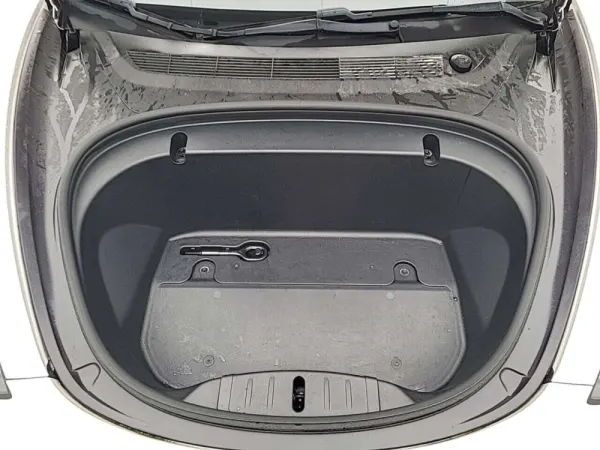 Tesla Model 3 Standard RWD Plus 11