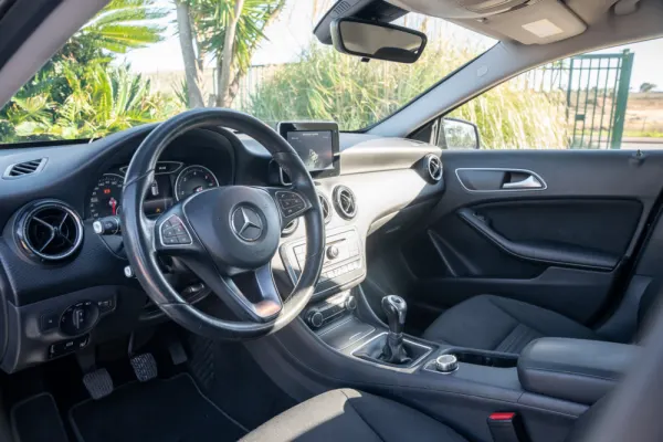 Mercedes-Benz A 180 d Fleet Pack Urban 14