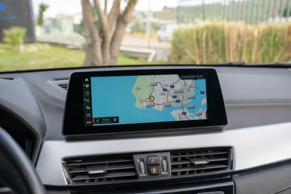 BMW X2 18 d sDrive Auto Pack M 8