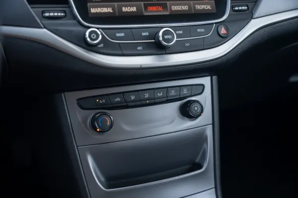 Opel Astra Sports Tourer 1.6 CDTI Innovation S/S 11