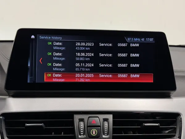 BMW X2 18 d sDrive Auto Pack M 14